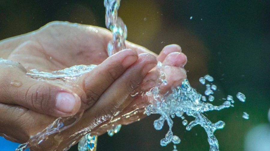 A csapvíz tartalmazza a számunkra szükséges nyomelemeket és fluoridot