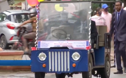 Mesterséges intelligencia alapú, önjáró autót készítettek indiai diákok