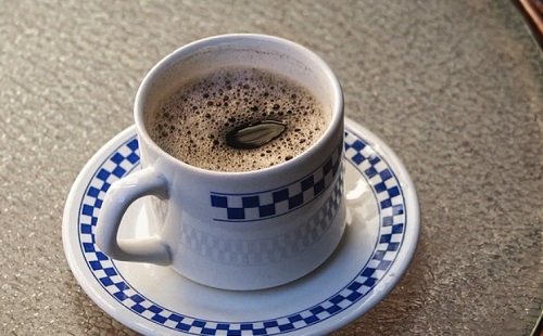 Rendellenes szívritmust előzhet meg a kávé?