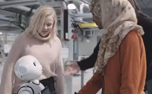 Mesterséges intelligencia - Már a robotoknak is odafigyelés kell?