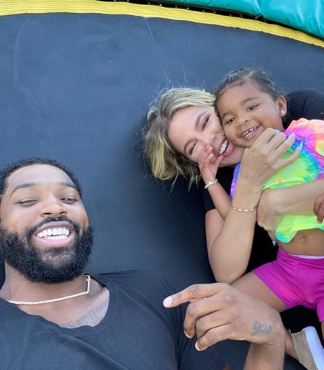 Tristan Thompson, Khloe Kardashian és a kis True