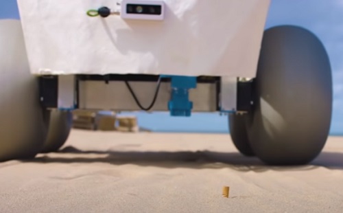 Önjáró robot szedi össze a csikkeket