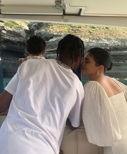 Kylie Jenner és a párja, Travis Scott