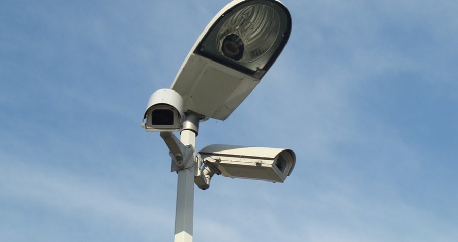 Mesterséges intelligencia-alapú megfigyelő kamerák kerülnek Siófokra is