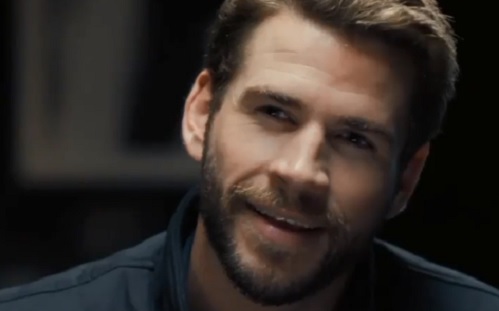 Liam Hemsworth kész megállapodni?