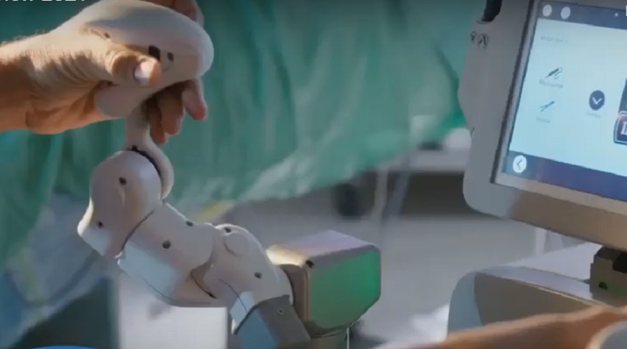 Robotikai segítség a méheltávolító műtéteknél mesterséges intelligenciával