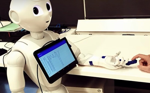 Mesterséges intelligencia – Közel a távolról kezelhető egészségügyi robotok kora?