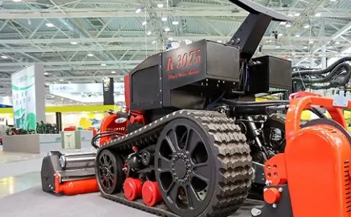 Mesterséges intelligencia - Masszív robottraktort készítettek nehéz munkákhoz az olaszok