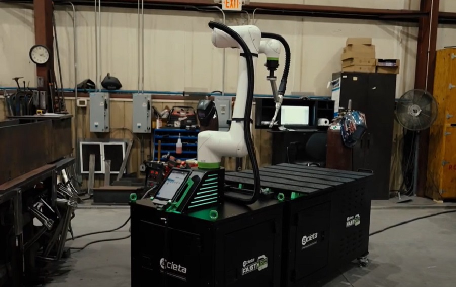 Mesterséges intelligencia - Előállt az együttműködő hegesztő robotrendszer