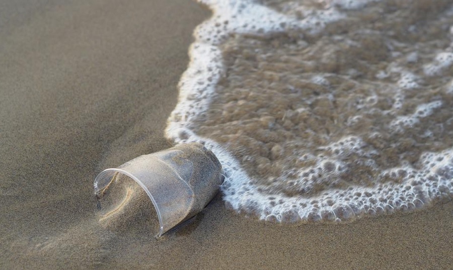 Mesterséges intelligencia vadássza a tengerbe esett műanyagokat