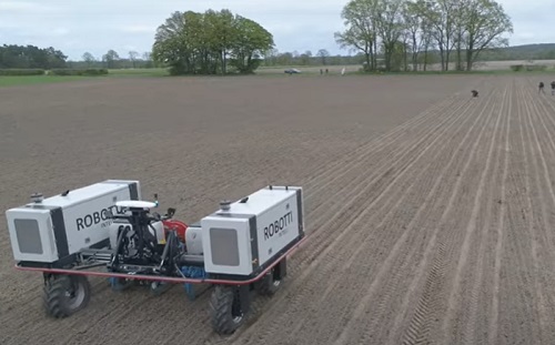 Mesterséges intelligencia - Magyarországon is megjelenik a népszerű mezőgazdasági robot