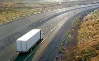 Mesterséges intelligencia - Szállíthat az első Tesla teherautókkal a Pepsi