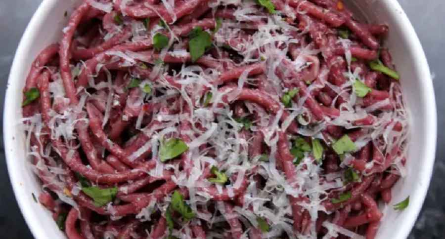 Jöhet egy jó kis vörösboros spagetti? Jöhet egy jó kis vörösboros spagetti?