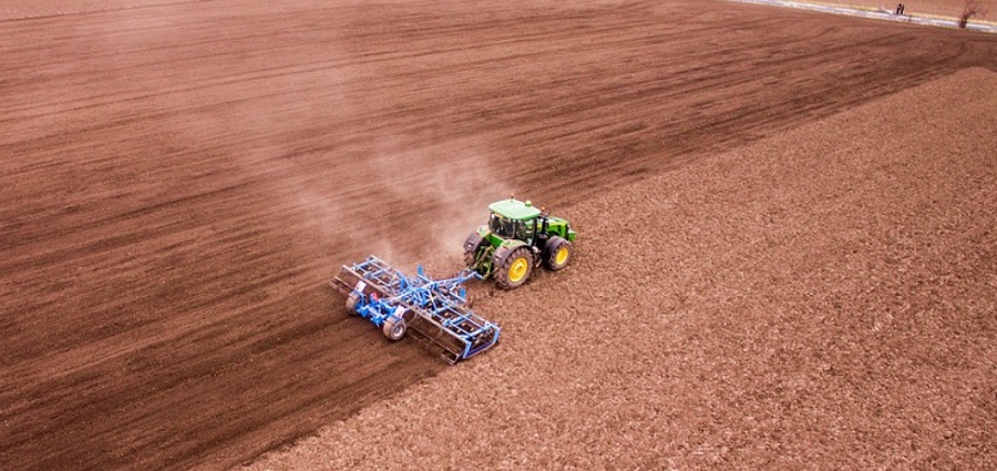 Készül a mezőgazdasági forradalom: mesterséges intelligencia támogatja az önálló Deere-gépeket