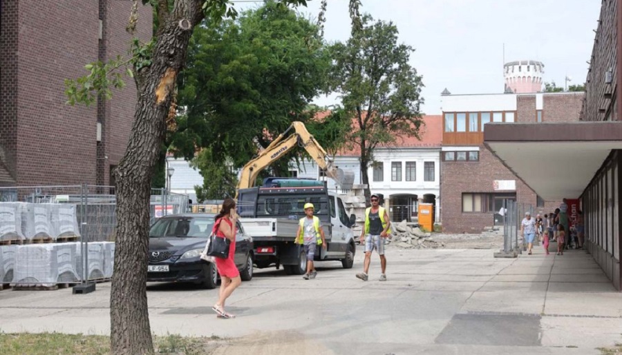 Kezdetét veszi Szekszárdon a központ felújítása