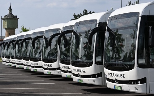 Új elektromos buszokkal bővült Szolnok közlekedése