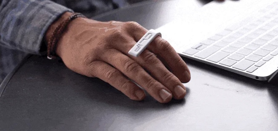 Gyűrűként viselhető a csiptetős számítógépes egér