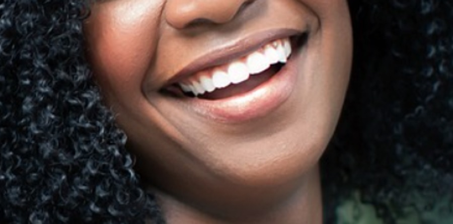 Modern fogászat – Egyre népszerűbbek a cirkónium fogimplantátumok 