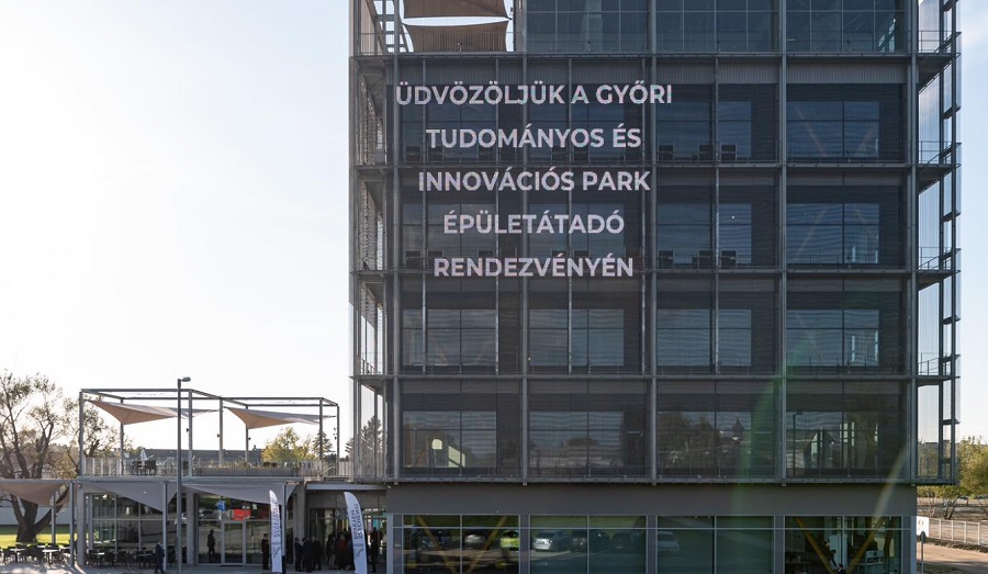 Átadták Győrben a Tudományos és Innovációs Park épületét