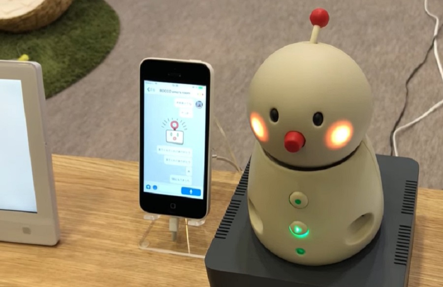 „Érzelmileg elérhető” robotot is kínáltak a technológiai tárlaton