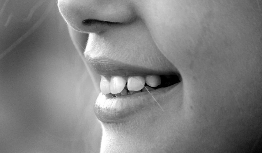 Fogászati implantátum segíthet - Együtt járhat a mentális egészségügyi gond és rossz fogak 