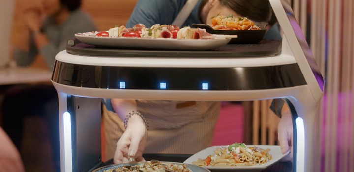 Mesterséges intelligencia - Új vendéglátó robot érkezik a piacra