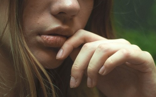 Kapszaicin cseppek kezelhetik az égő száj szindrómát