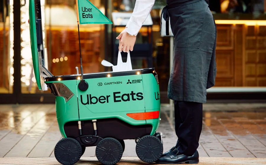 Japánban is megjelennek a járdákon a robotfutárok - Fotó: Uber
