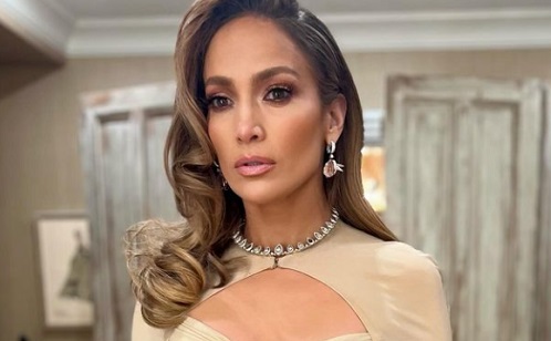 „Miféle ráncok? Ellopta az arcomat a mesterséges intelligencia!” – Jennifer Lopez kiborult