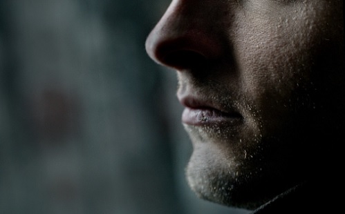 Agyimplantátum - Két nyelven is beszélhet egy szinte néma ember mesterséges intelligencia-segítséggel