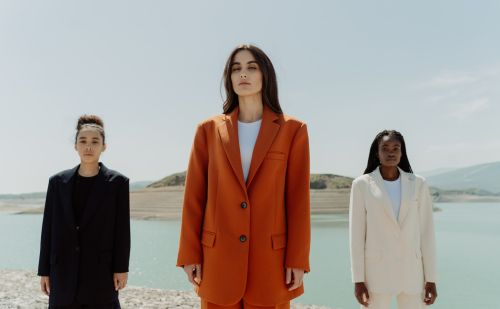 Ideje lépni a magyar webshopoknak? A H&M már mesterséges modellekkel reklámoz!