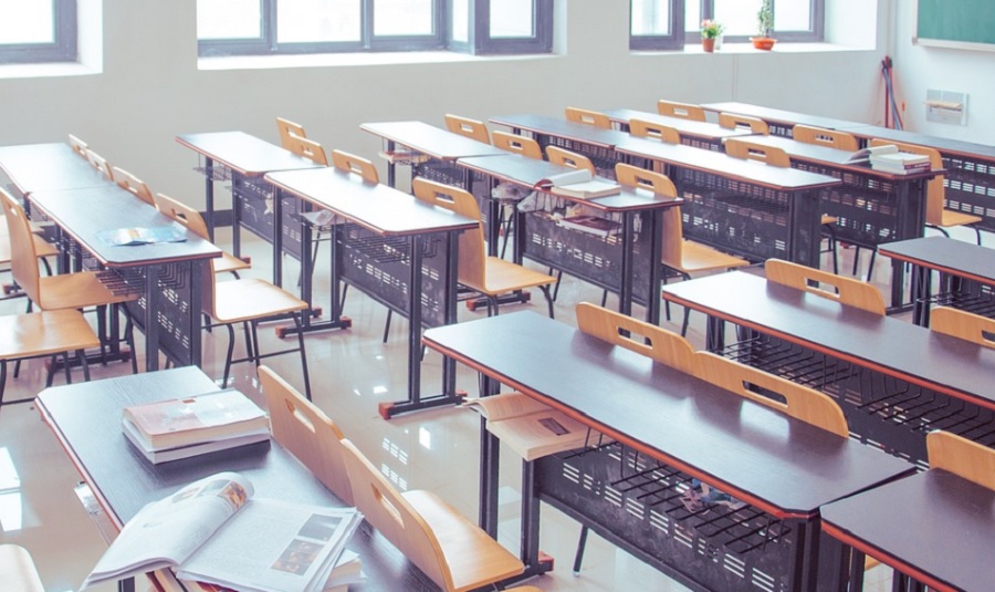 Felhőt vetnek be egy iskolai mesterséges intelligencia-kísérlet keretében