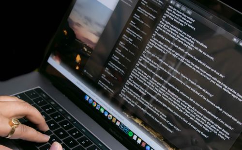 Így tarolja le a generatív mesterséges intelligencia piacot a Claude