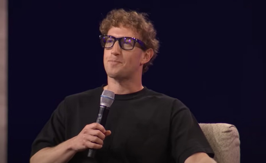 Mark Zuckerberg mesterséges intelligencia-klónja beszélget a kollégáival