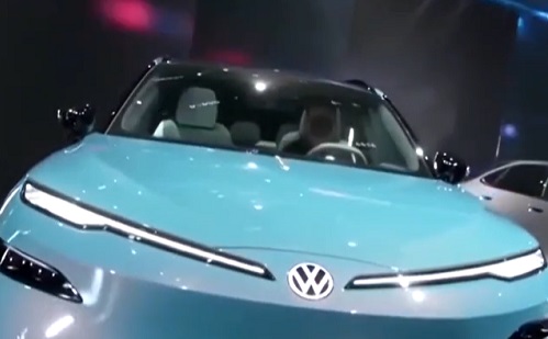 „Személyiséget” adna az autóknak a kínai mesterséges intelligencia