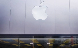 Több viselhető mesterséges intelligencia-eszközzel is készül az Apple
