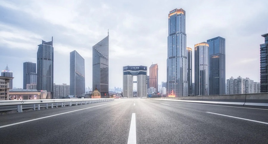 Mindenen t&uacute;ltesznek Peking mesters&eacute;ges intelligencia-modelljei 