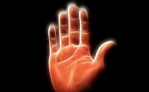 Megdöbbentő: kézfotók alapján mond meg rendellességeket a mesterséges intelligencia