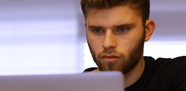 Megérkezett a Grok Business a KKV-knak